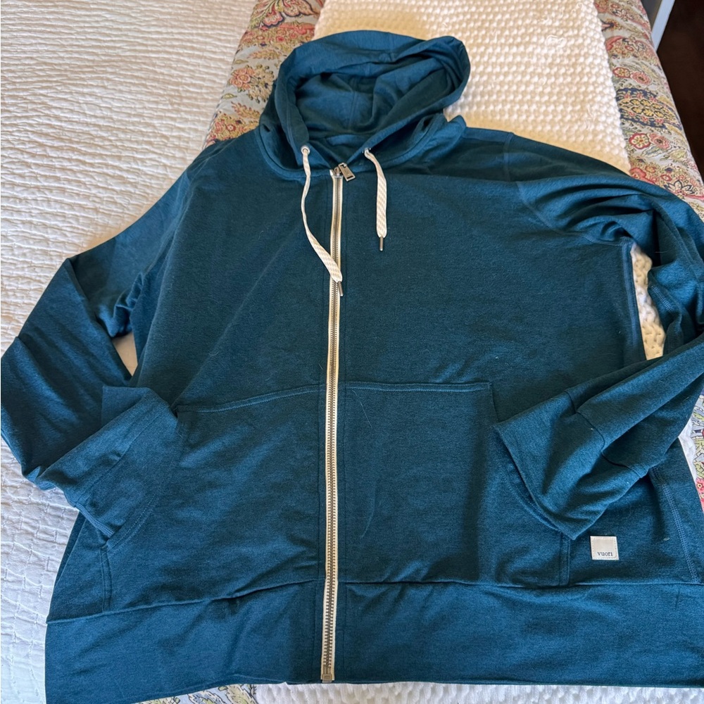 Vuori Women’s Halo Performance Hoodie